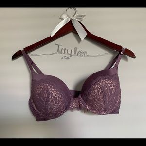 Victoria’s Secret very sexy push up bra